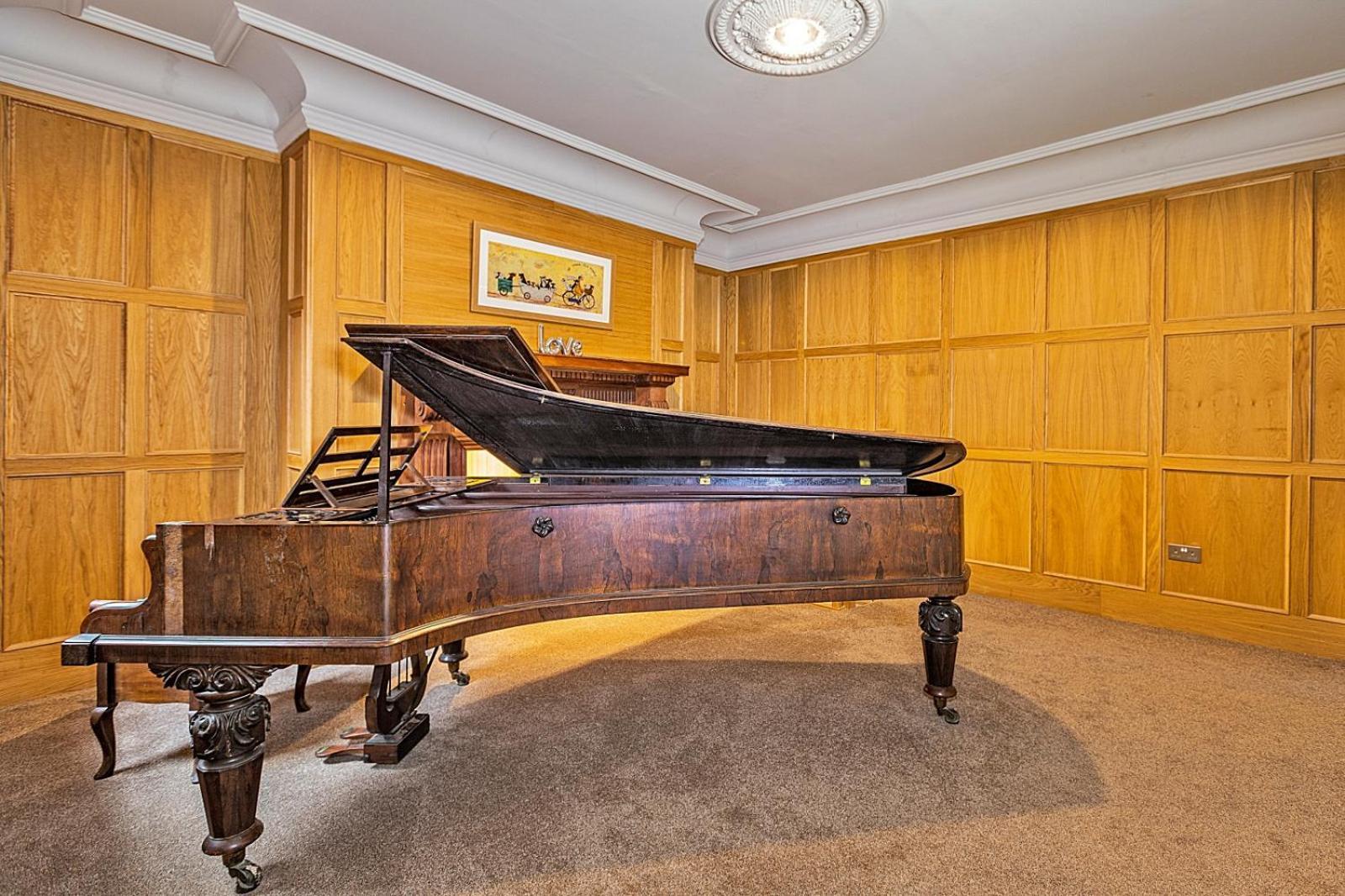 Finest Retreats - Ttich Manor Retreat Holiday home